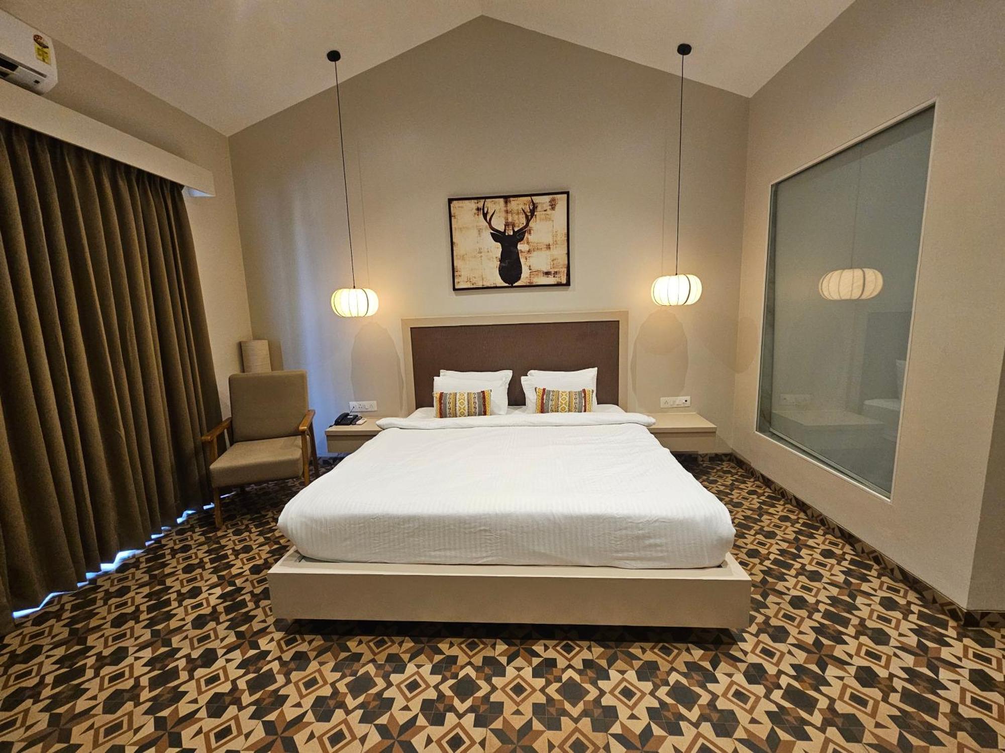 River Estates Luxury Resort & Spa カルジャット エクステリア 写真