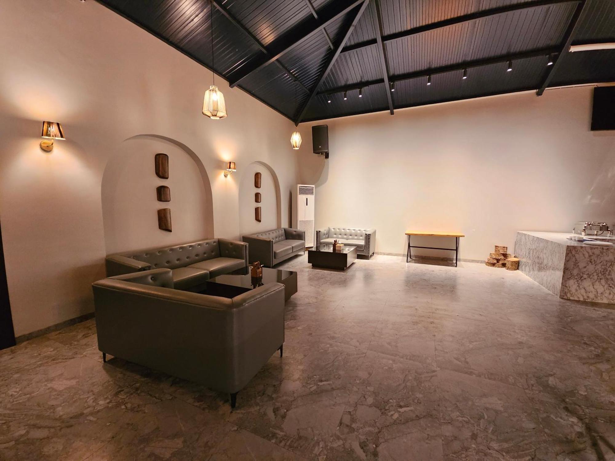 River Estates Luxury Resort & Spa カルジャット エクステリア 写真