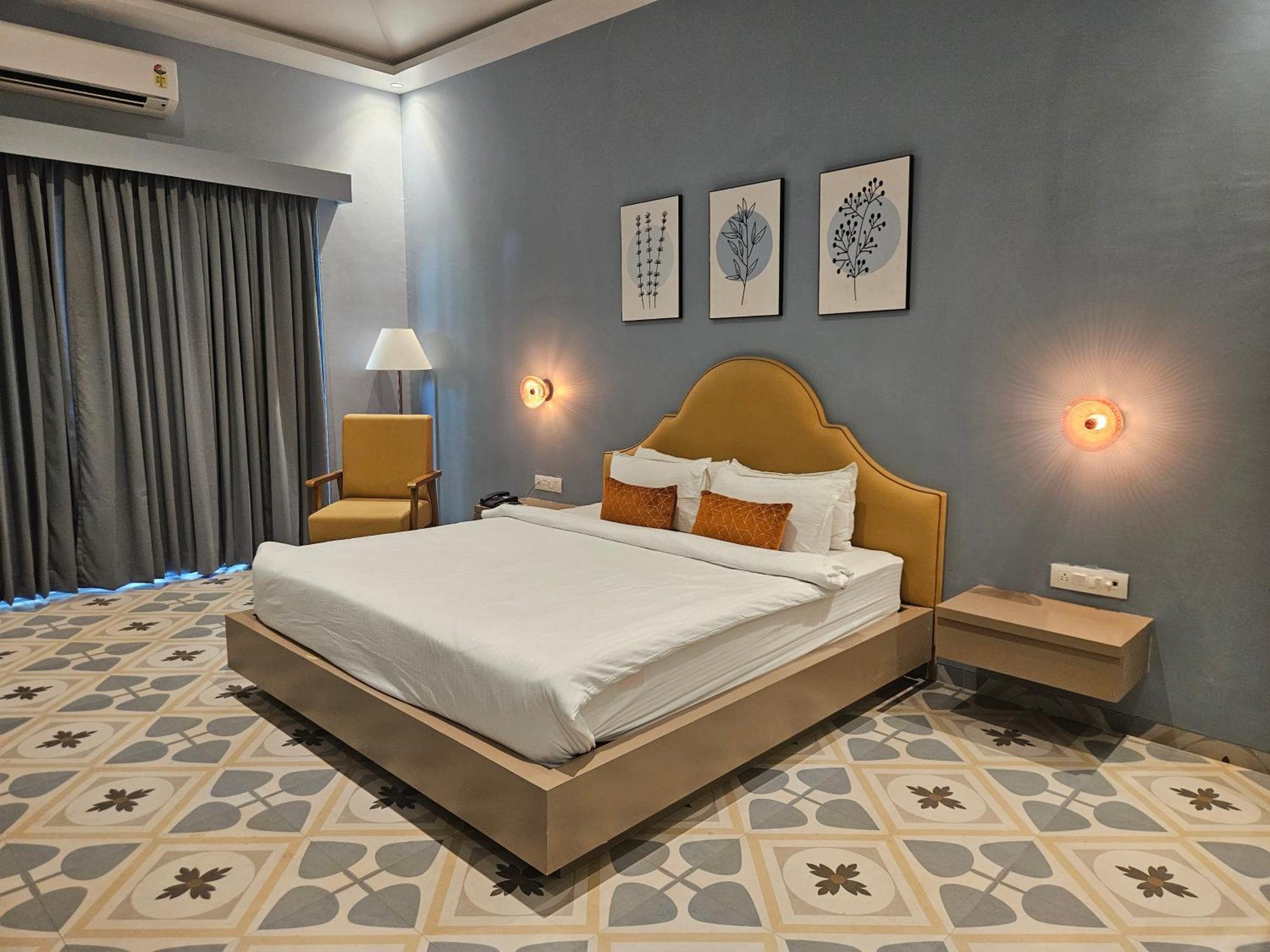 River Estates Luxury Resort & Spa カルジャット エクステリア 写真